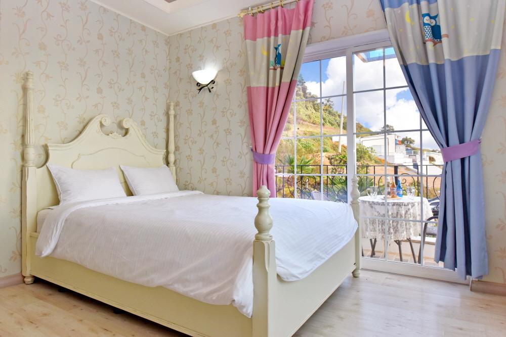 Namhae Bluemare Pension מראה חיצוני תמונה
