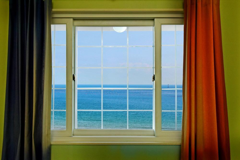 Namhae Bluemare Pension מראה חיצוני תמונה