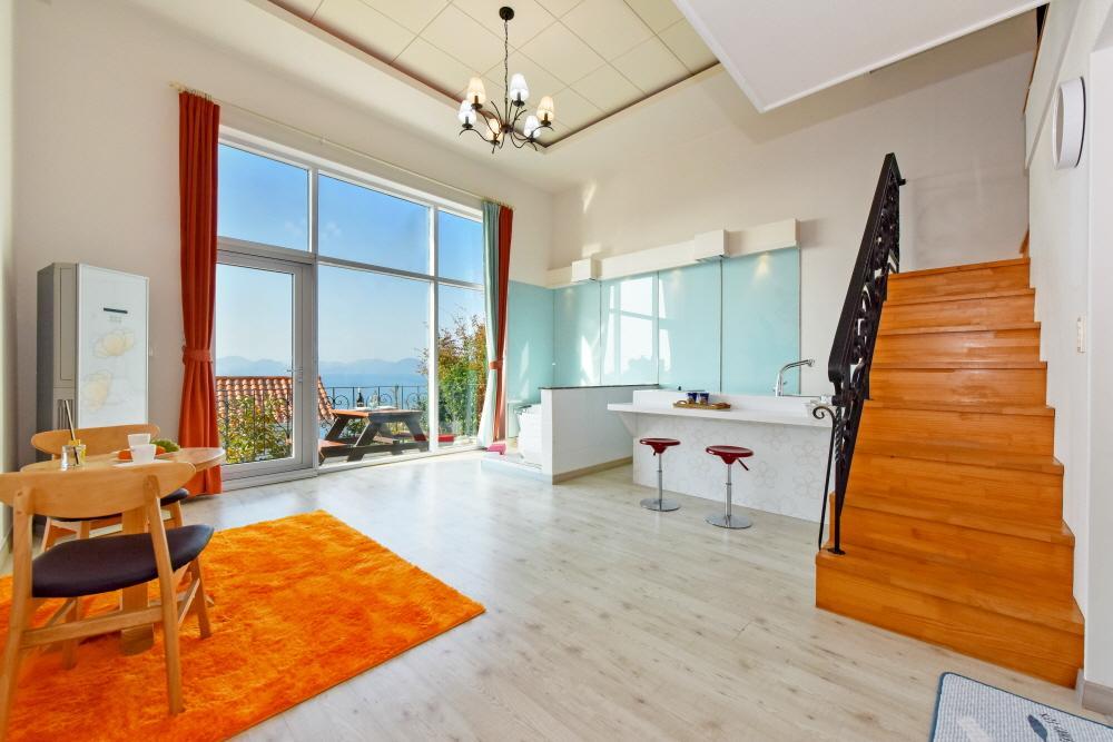Namhae Bluemare Pension מראה חיצוני תמונה