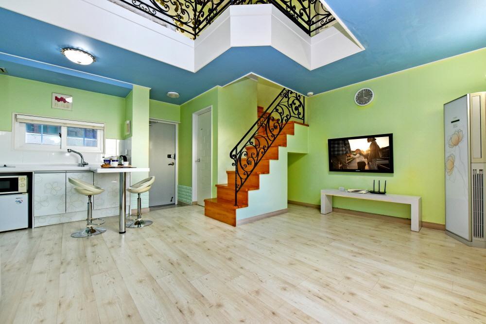 Namhae Bluemare Pension מראה חיצוני תמונה
