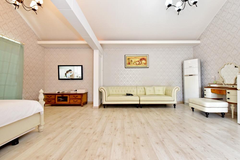 Namhae Bluemare Pension מראה חיצוני תמונה