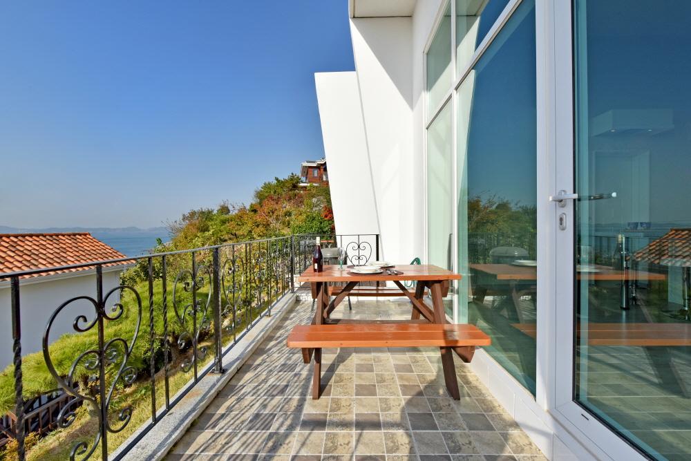 Namhae Bluemare Pension מראה חיצוני תמונה