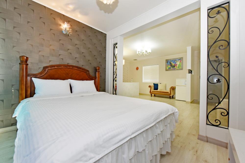 Namhae Bluemare Pension מראה חיצוני תמונה