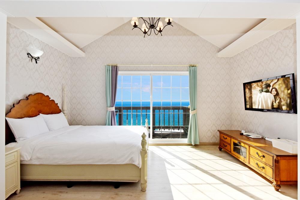 Namhae Bluemare Pension מראה חיצוני תמונה